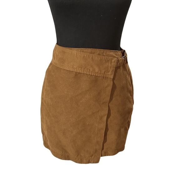 Hollister Brown Wrapped Mini Skirt - Picture 1 of 5